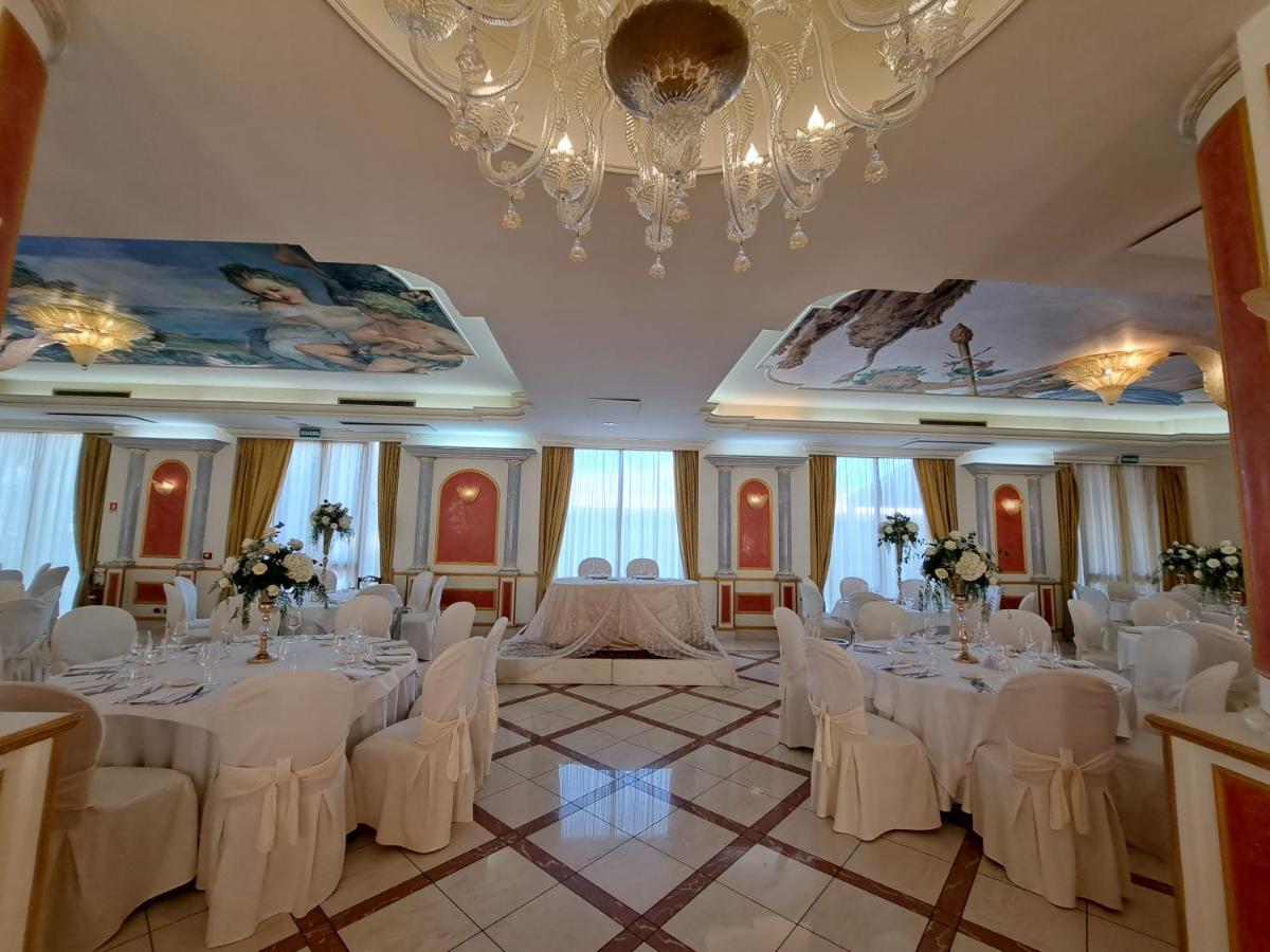 Parco Dei Principi Hotel Roccella Ionica Exterior photo